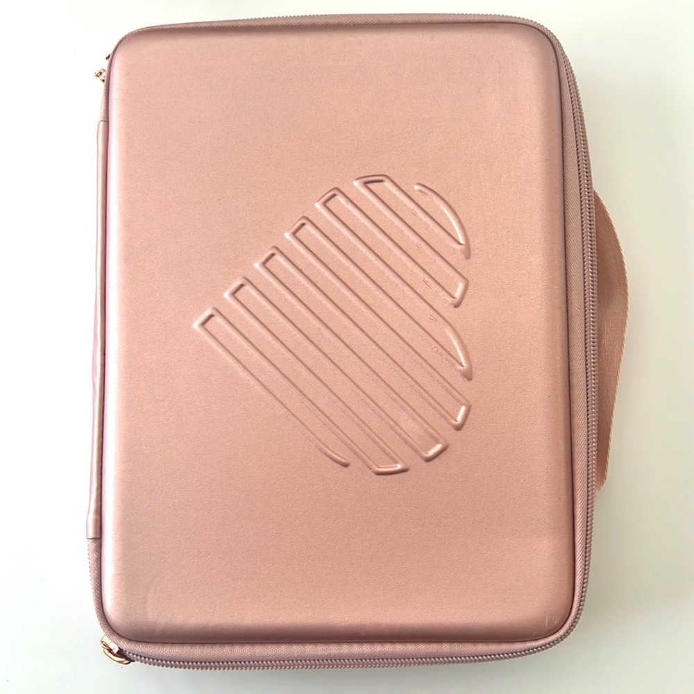 RIKI CARRY CASE - LARGE